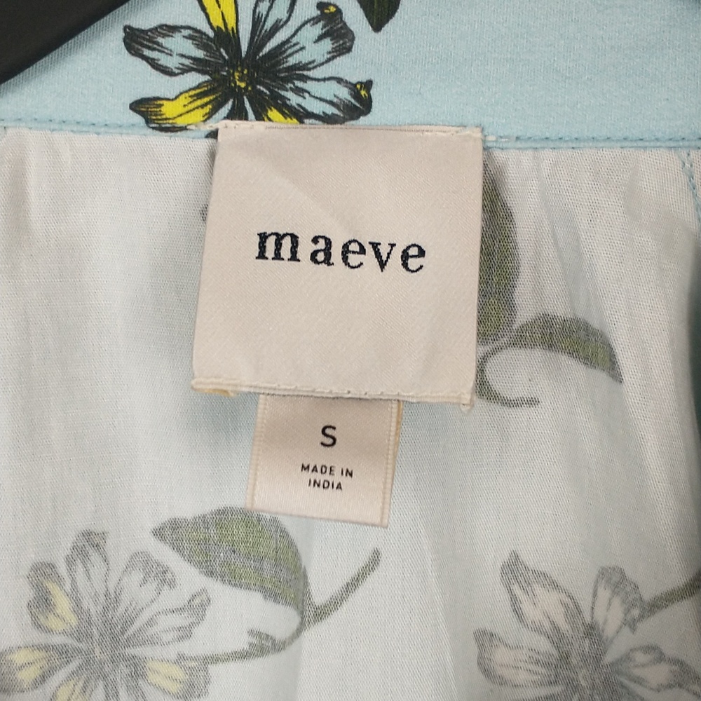 Maeve Light Blue Floral Puff Sleeve Button Front Blouse - Picture 6 of 10